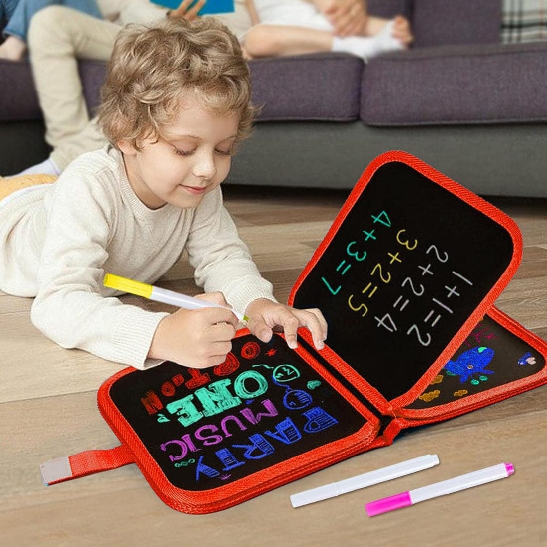 Erasable waterproof doodle activity with 3 markers